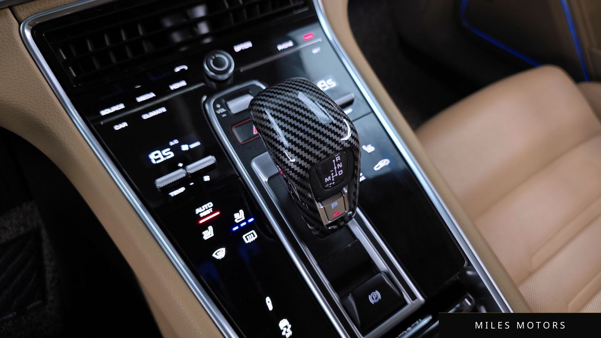 Porsche Panamera 2018 — миниатюра 12