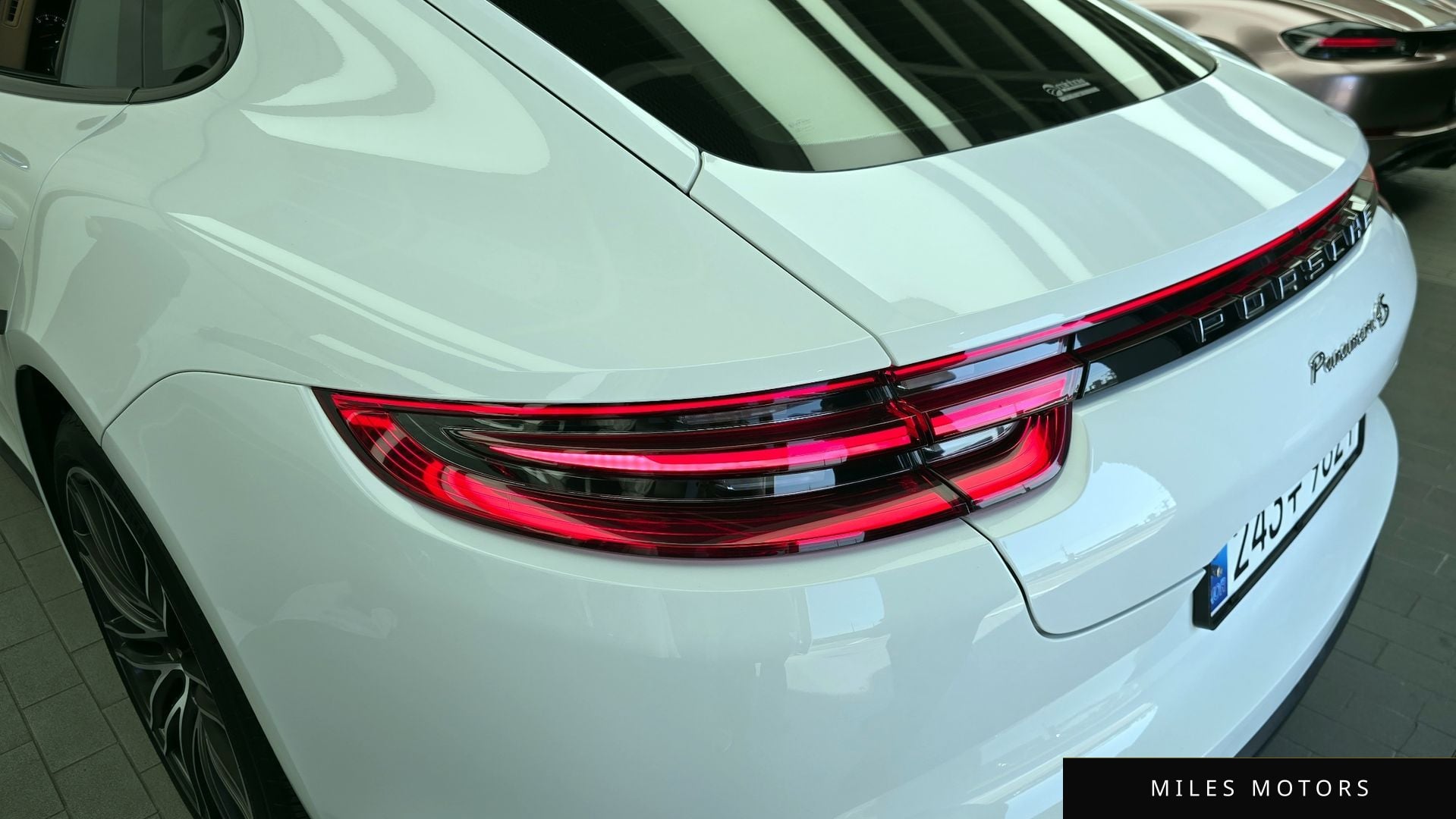 Porsche Panamera 2018 — миниатюра 9