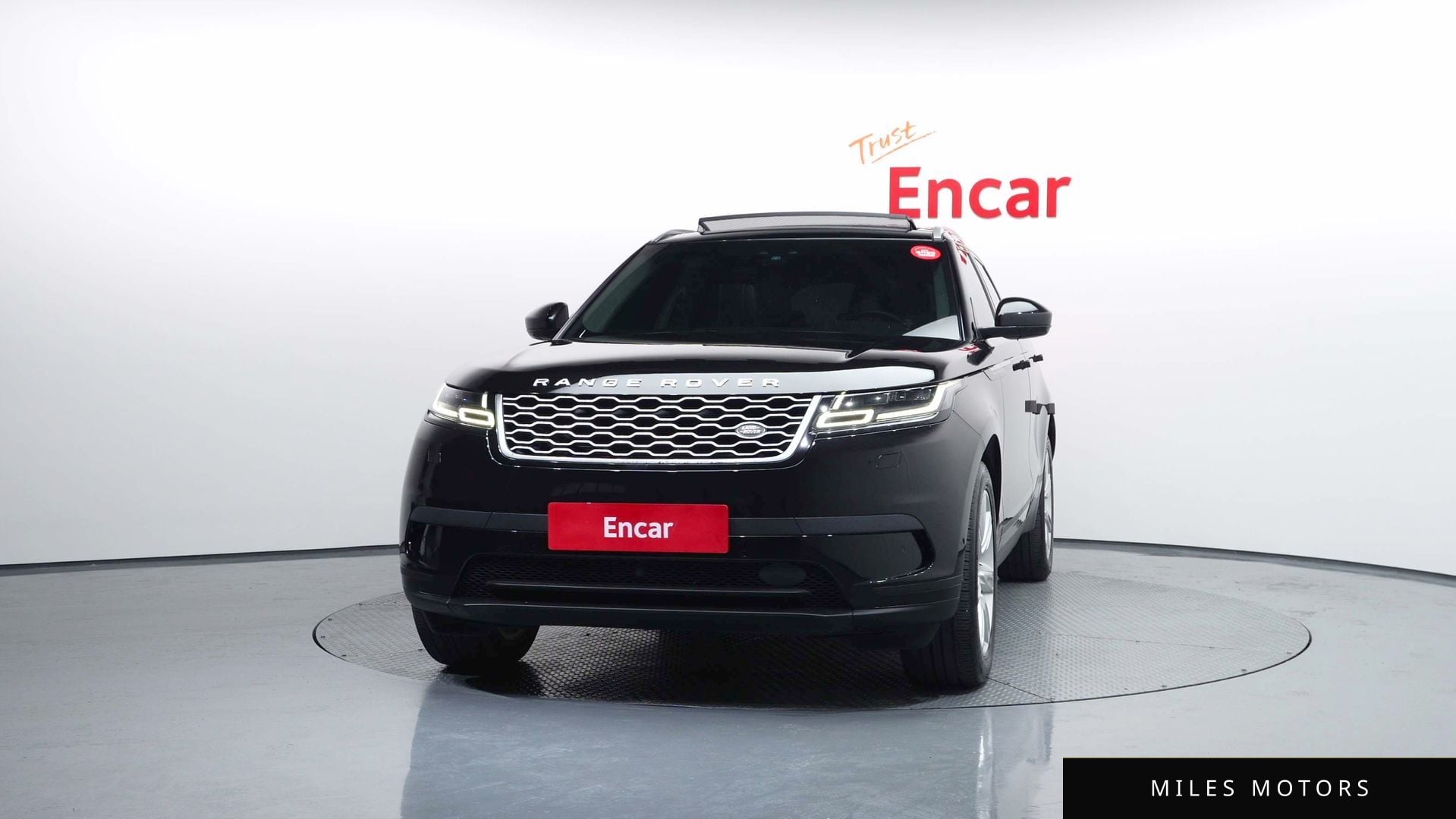 Land Rover Range Rover Velar 2019 — миниатюра 3