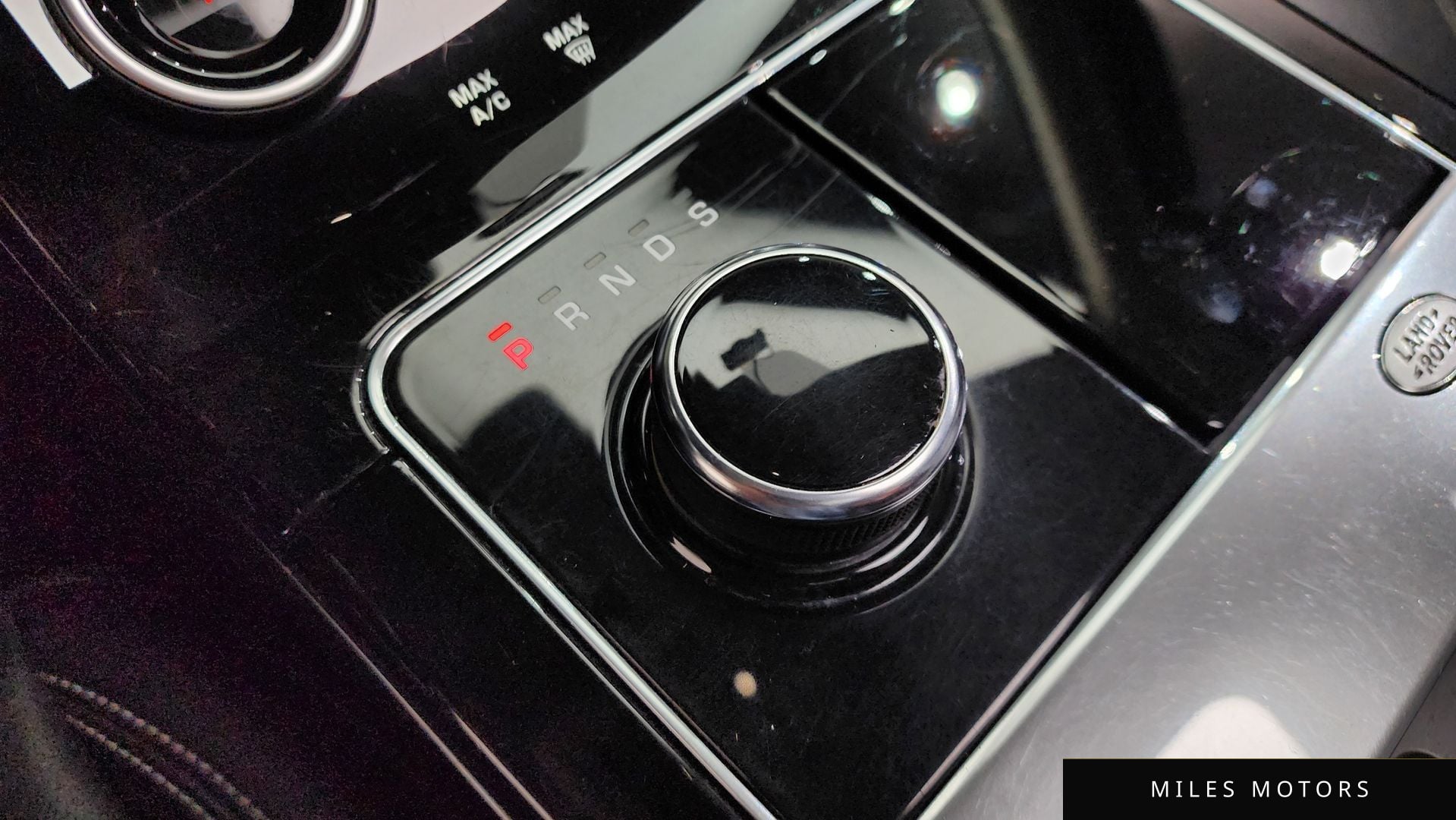 Land Rover Range Rover Velar 2019 — миниатюра 9