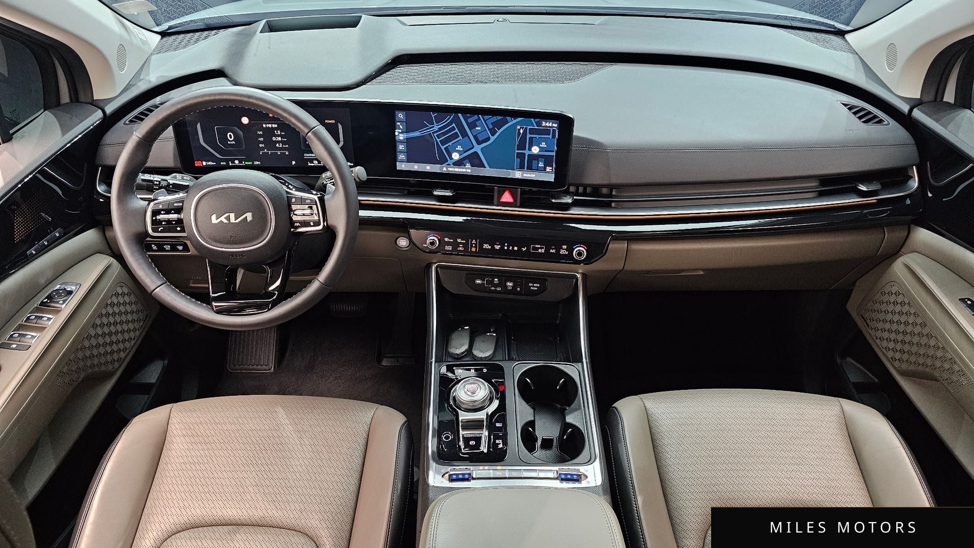 Kia Canival 2025 — миниатюра 10