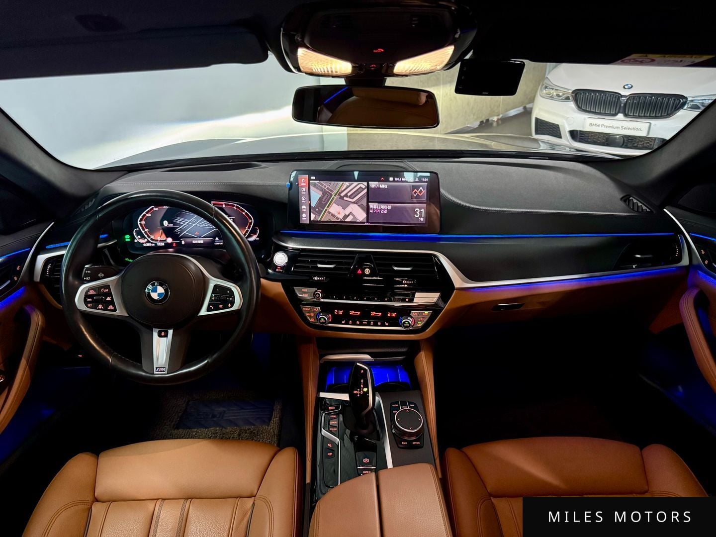 BMW 5 Series (G30) 2023 — миниатюра 7
