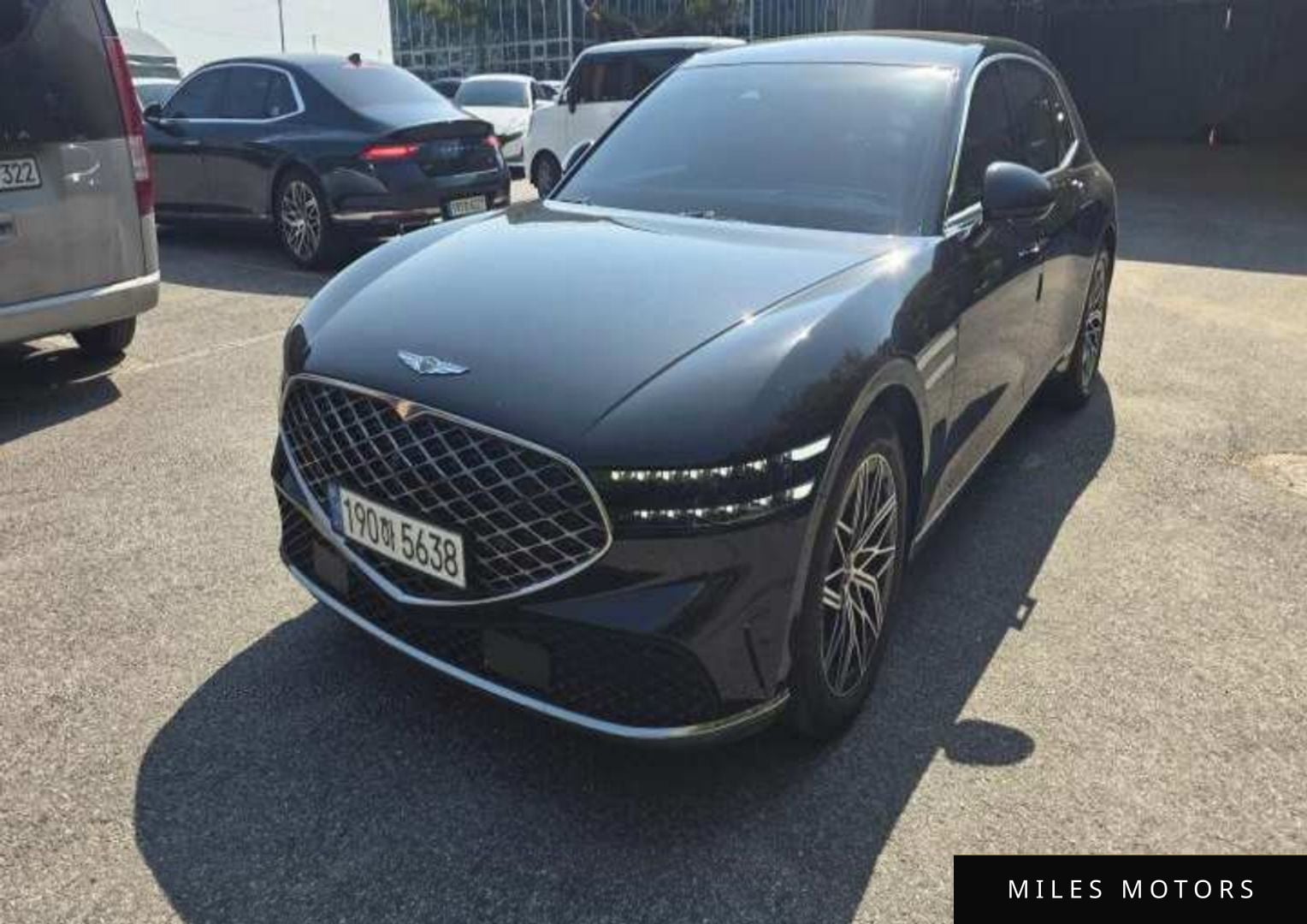 Genesis G90 (RS4) 2023 — миниатюра 2