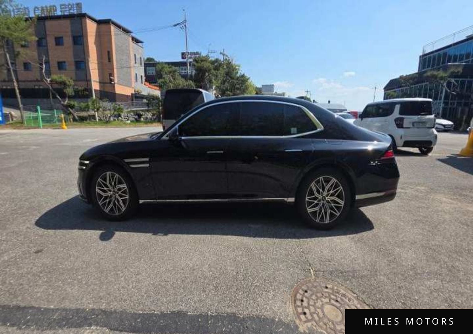 Genesis G90 (RS4) 2023 — миниатюра 5