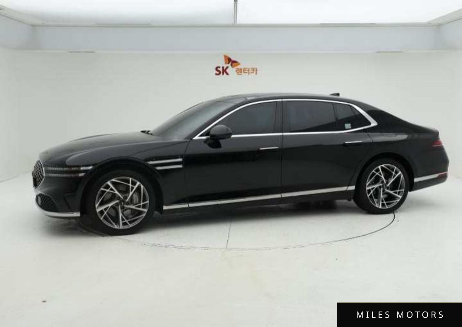 Genesis G90 (RS4) 2022 — миниатюра 2