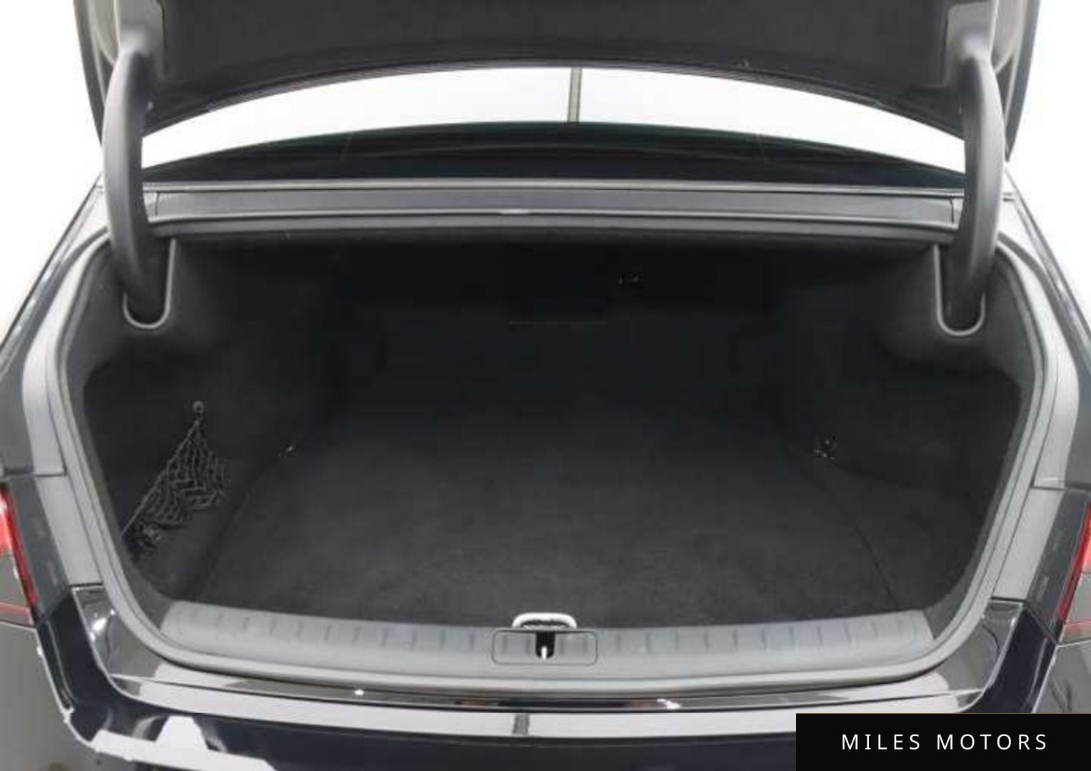 Genesis G90 (RS4) 2022 — миниатюра 8