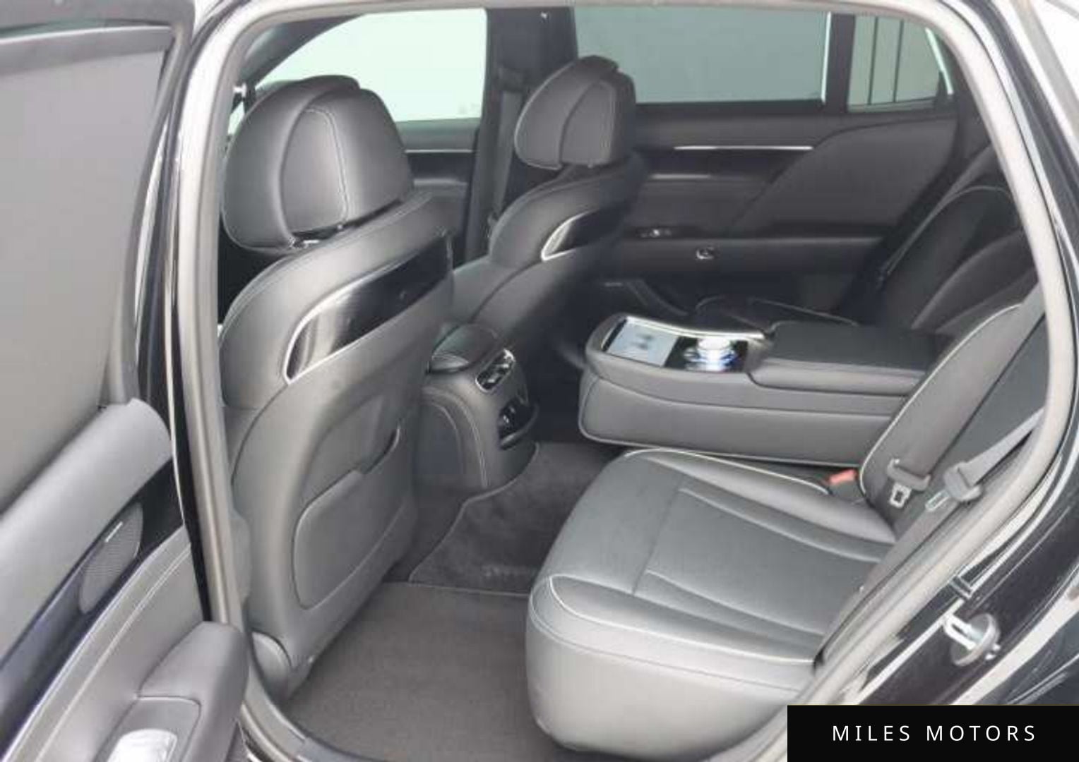 Genesis G90 (RS4) 2023 — миниатюра 6