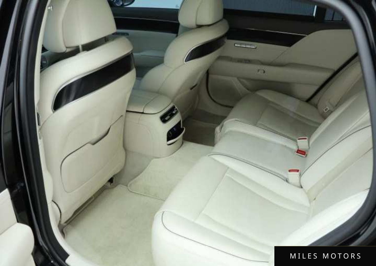 Genesis G90 (RS4) 2023 — миниатюра 6