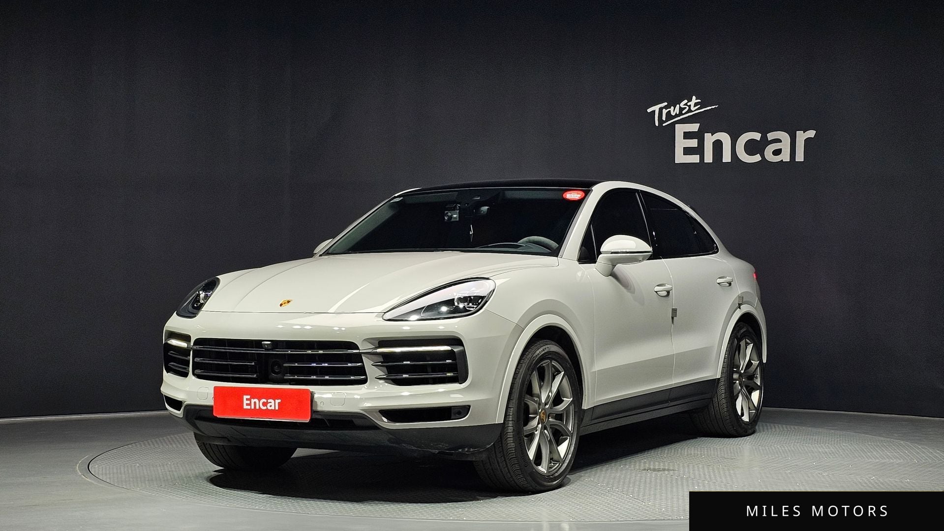 Porsche Cayenne 2023 — фото 1 из 12