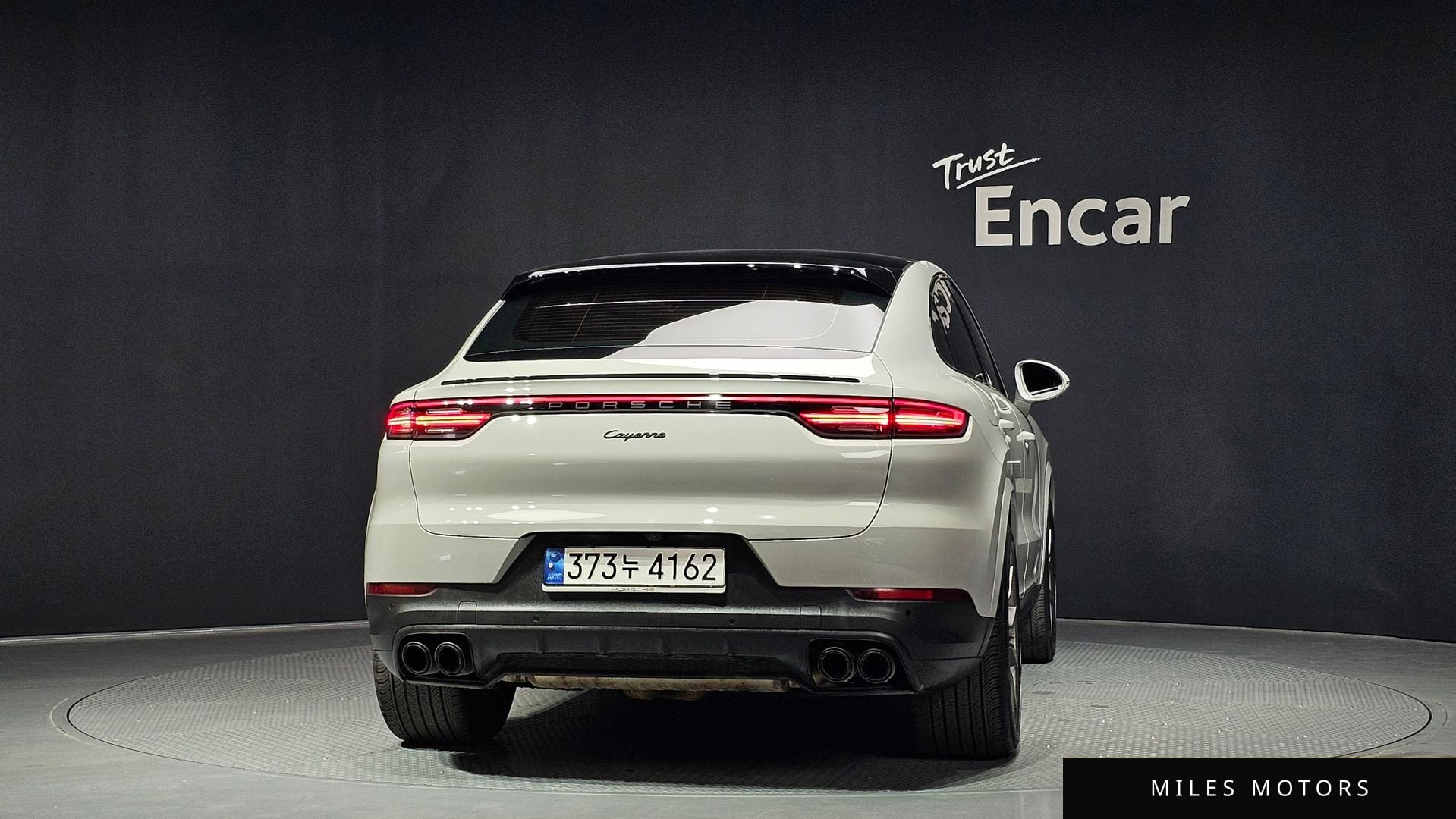Porsche Cayenne 2023 — миниатюра 4