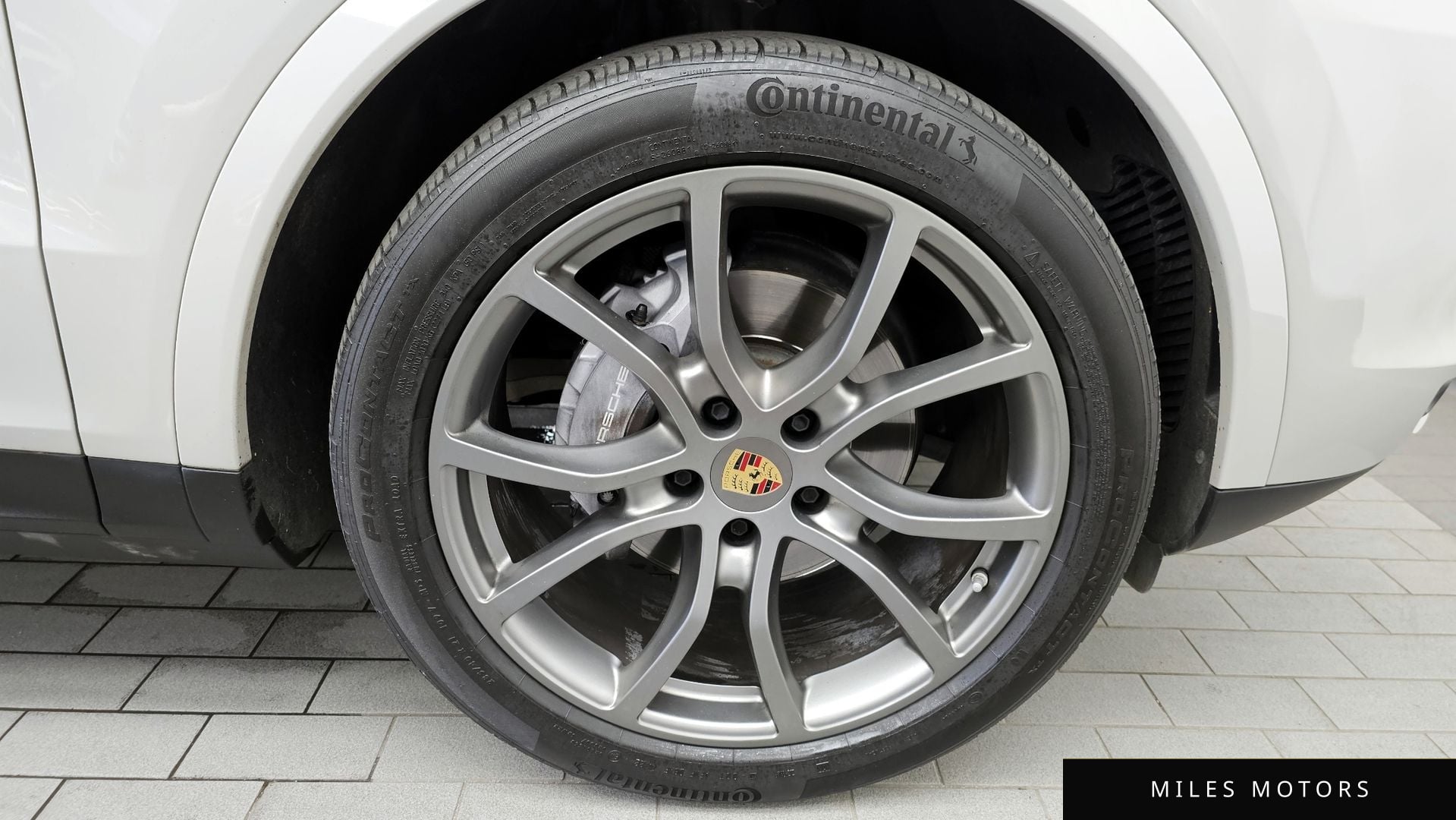 Porsche Cayenne 2023 — миниатюра 7