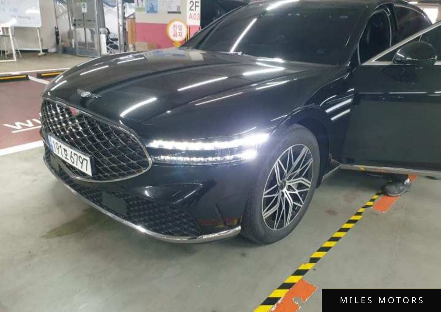 Genesis G90 (RS4) 2023 — миниатюра 2