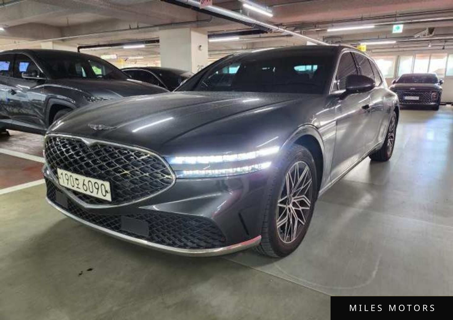 Genesis G90 (RS4) 2022 — миниатюра 2