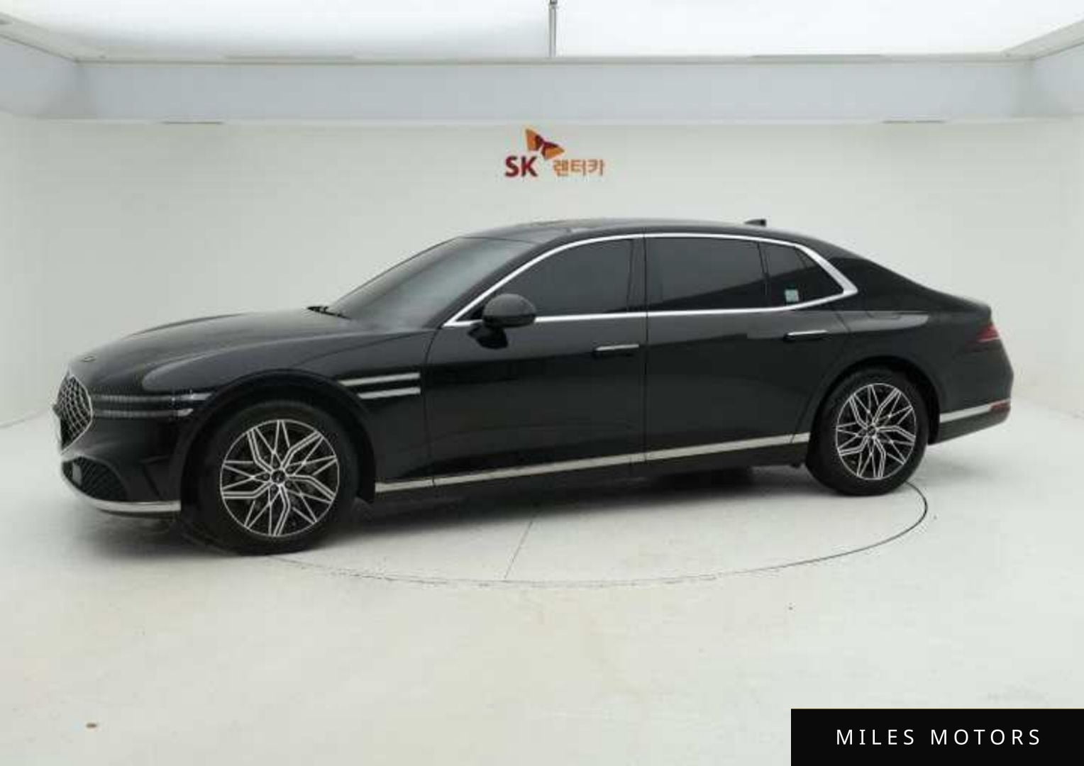 Genesis G90 (RS4) 2023 — миниатюра 2