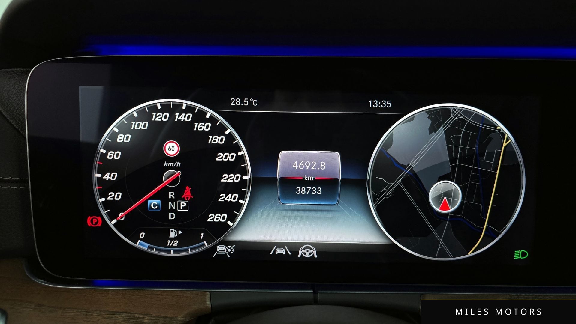 Mercedes-Benz E-Class W213 2020 — миниатюра 11