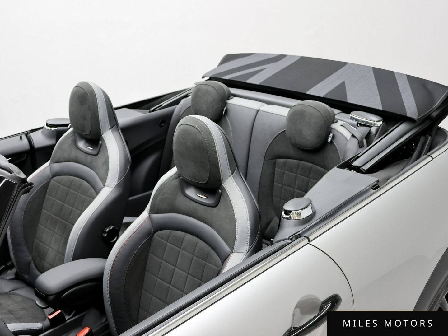 MINI Cooper Convertible 2024 — миниатюра 10