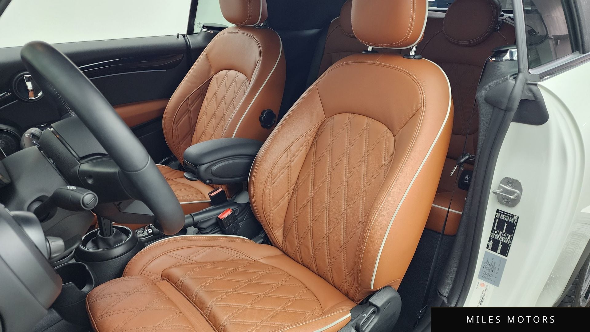 MINI Cooper Convertible 2024 — миниатюра 10