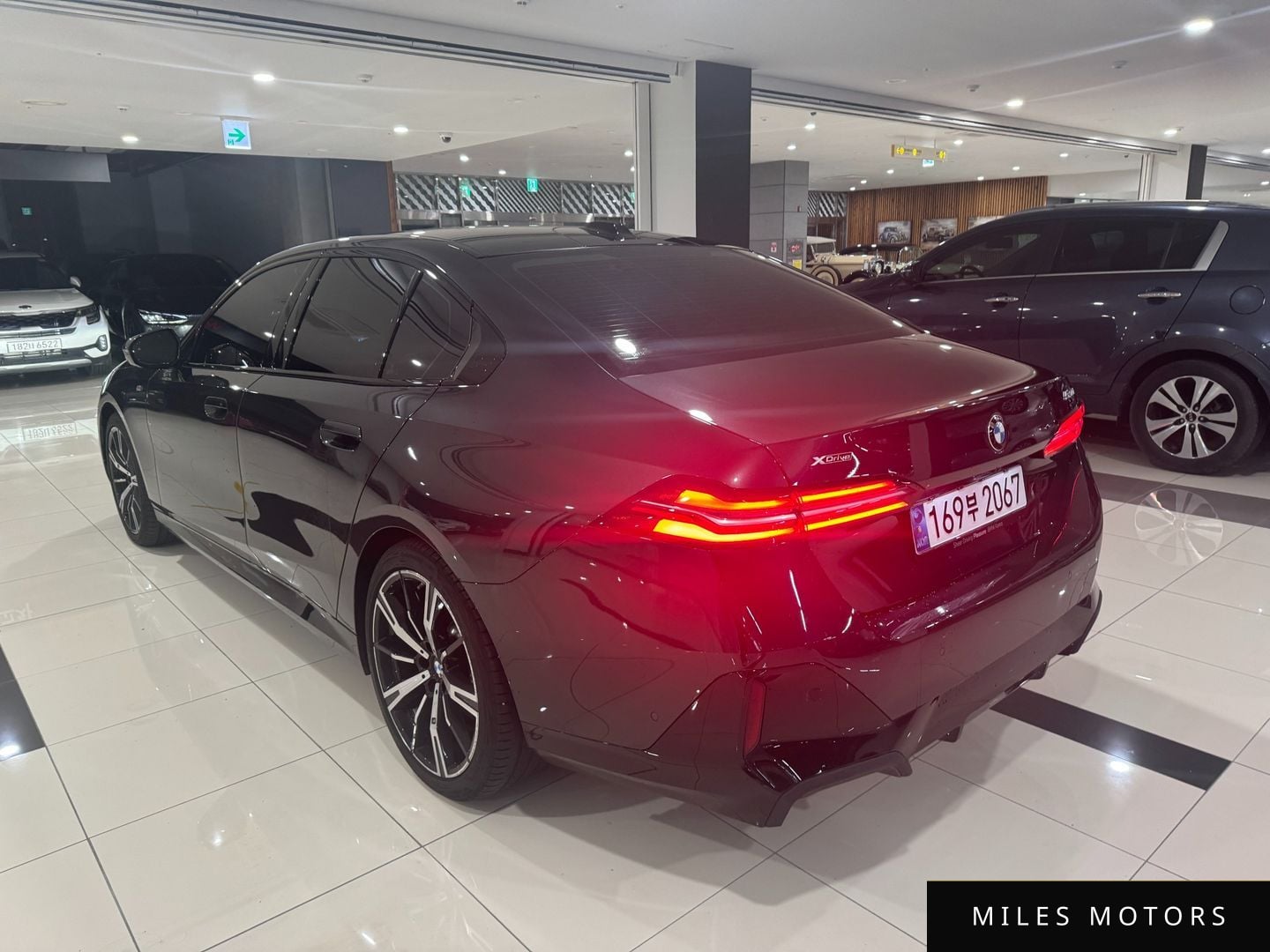 BMW 5 Series (G60) 2024 — миниатюра 2