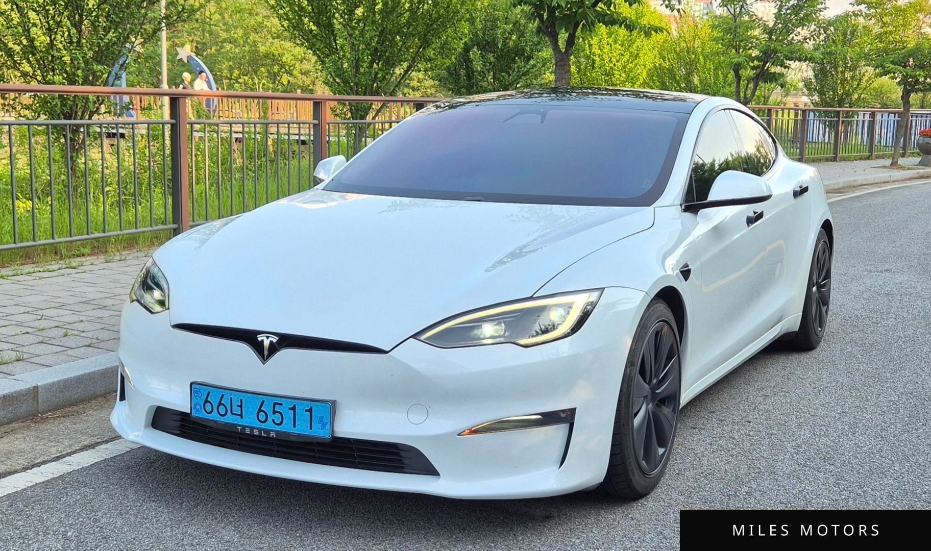 Tesla Model S 2023