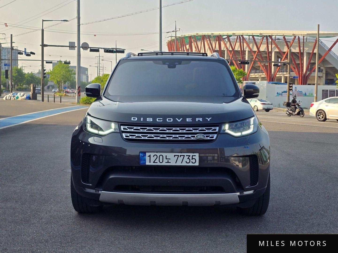 Land Rover Discovery 2018 — миниатюра 3