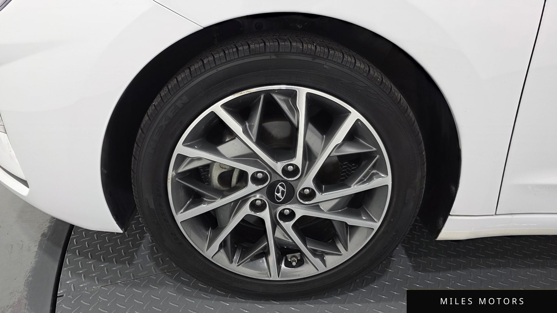 Hyundai AVANTE 2019 — миниатюра 5