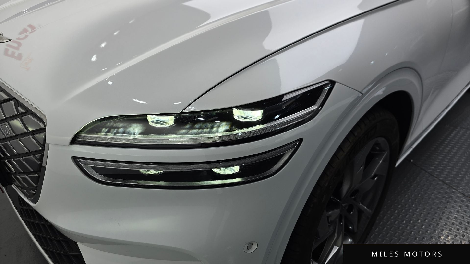 Genesis GV70 2022 — миниатюра 8