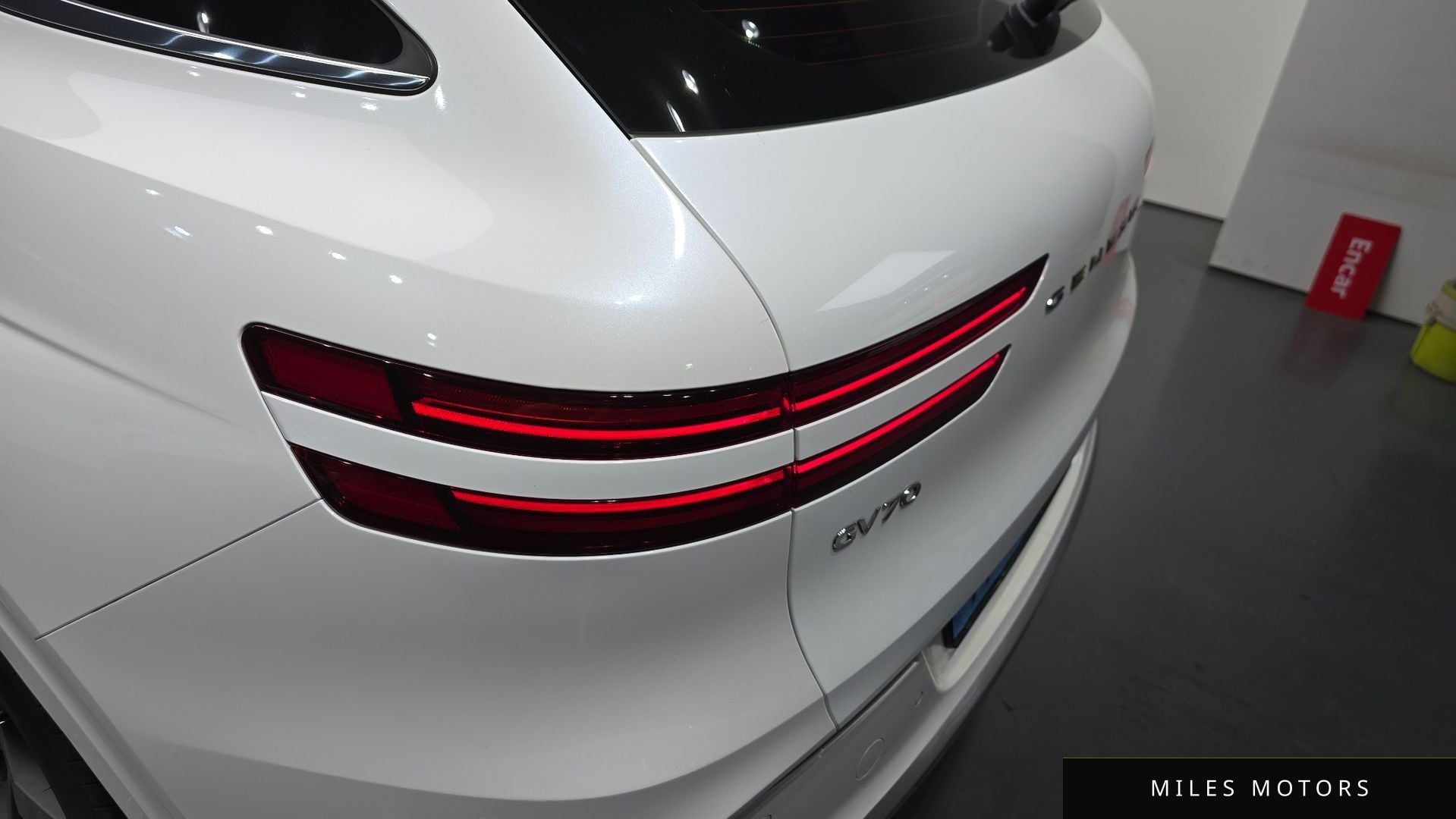 Genesis GV70 2022 — миниатюра 9
