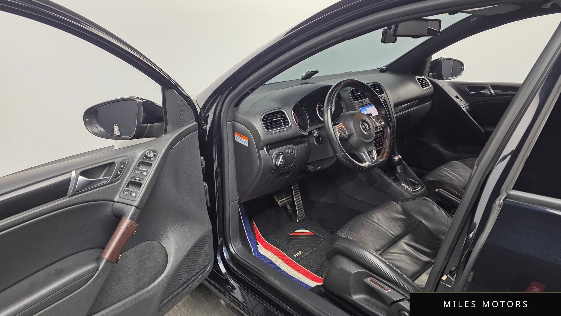 Volkswagen Golf 2011 — миниатюра 10