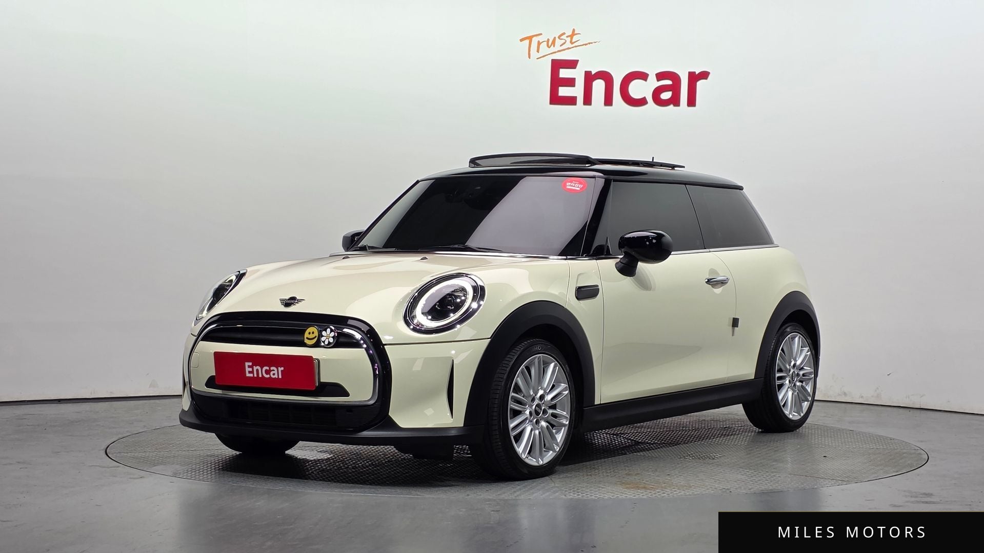 MINI Cooper 2022 — фото 1 из 12