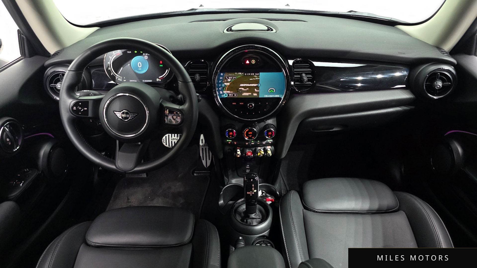 MINI Cooper 2022 — миниатюра 10