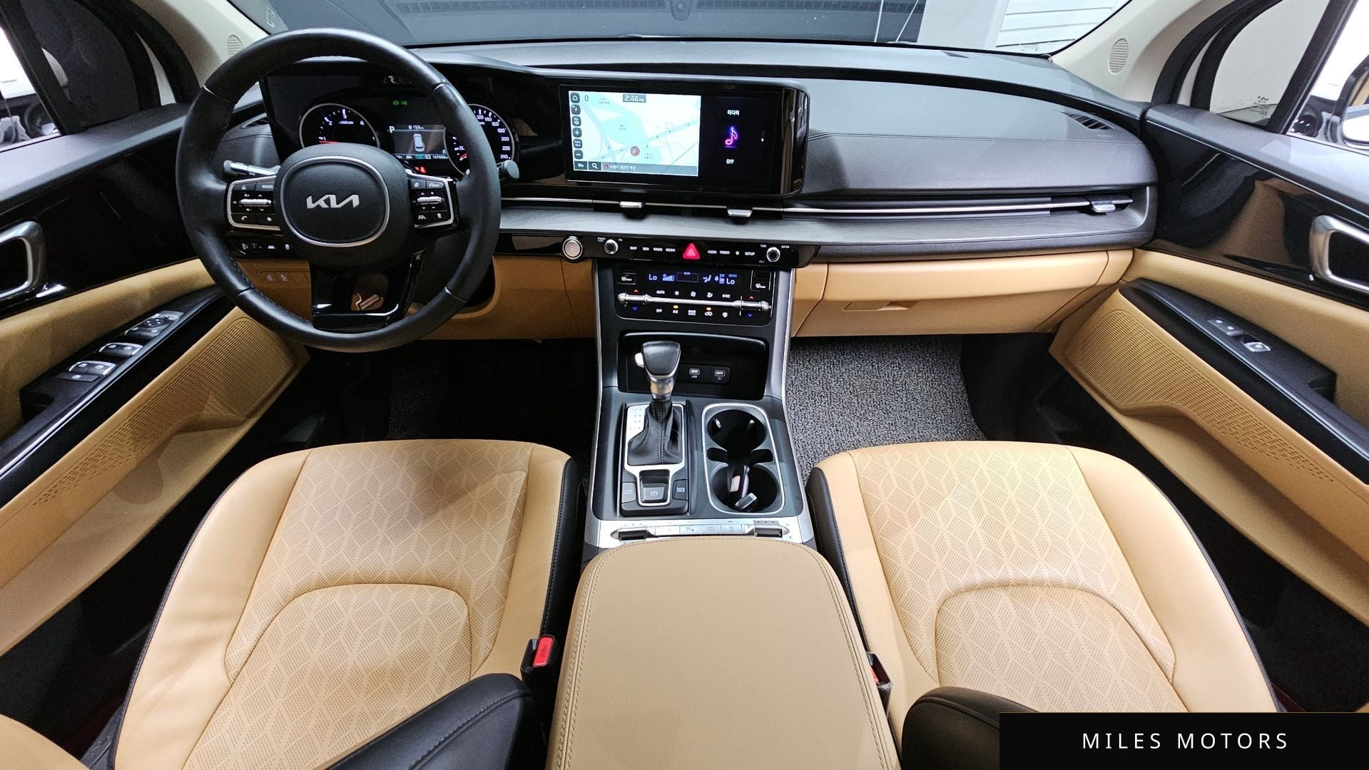 Kia Carnival 2023 — миниатюра 9