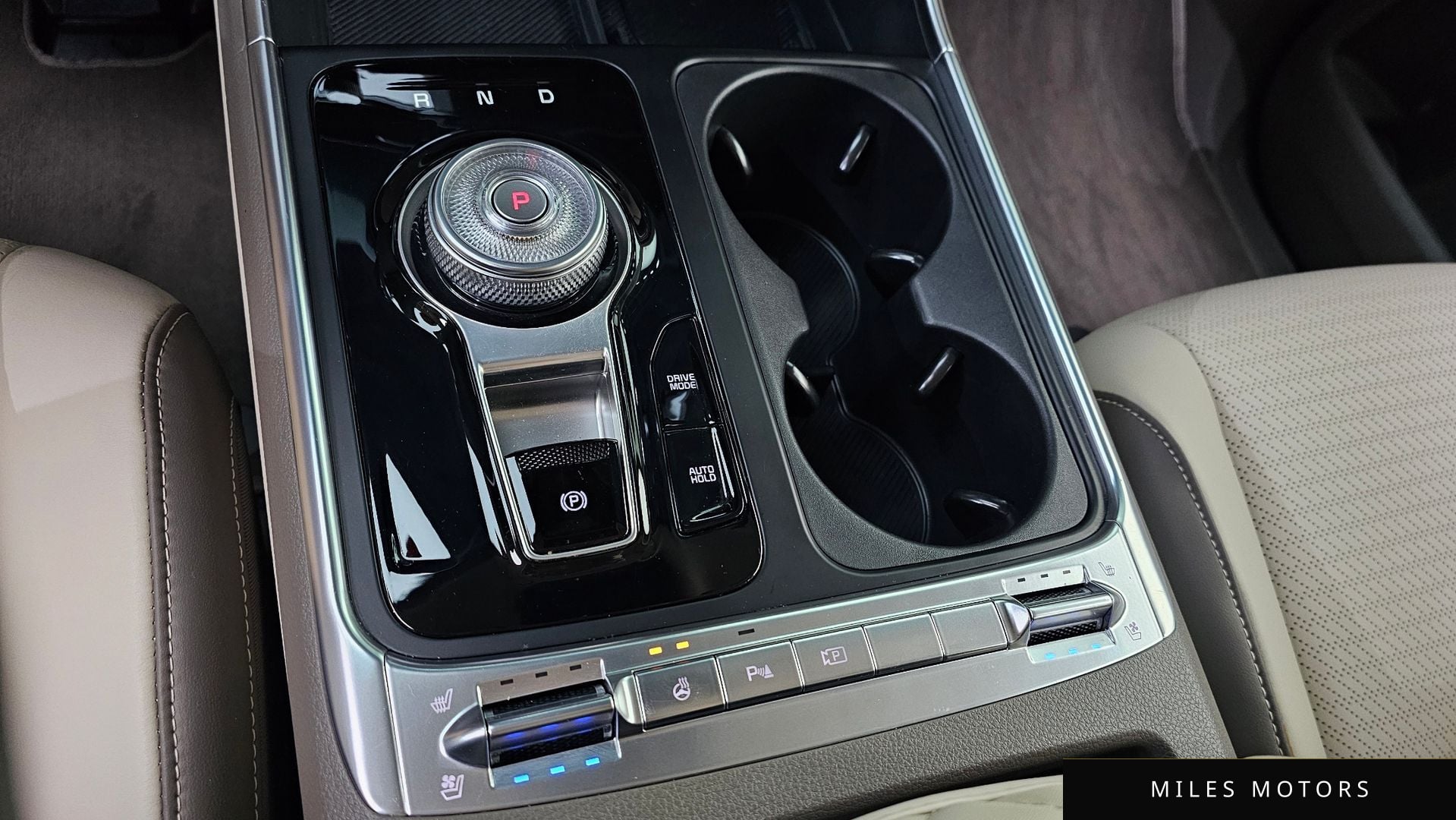 Kia Canival 2025 — миниатюра 11