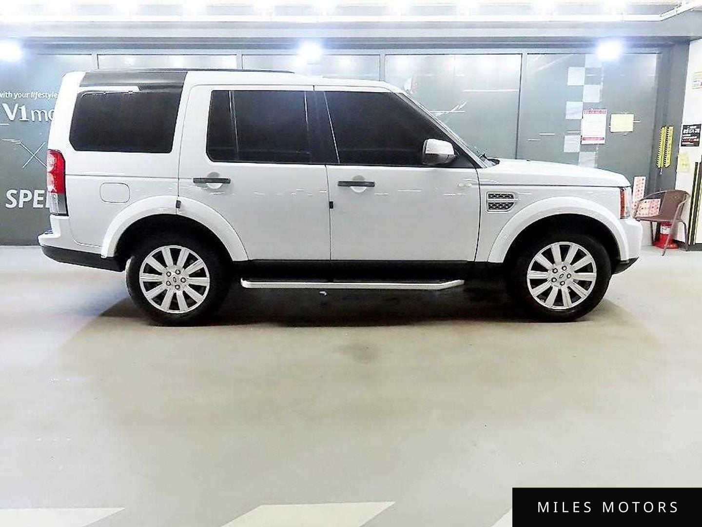 Land Rover Discovery 2013 — миниатюра 3