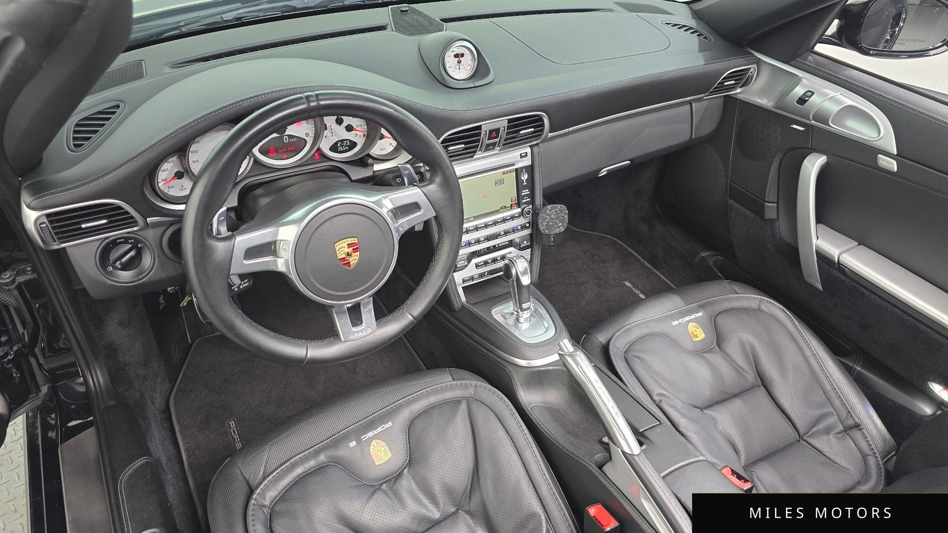Porsche 911 2010 — миниатюра 7