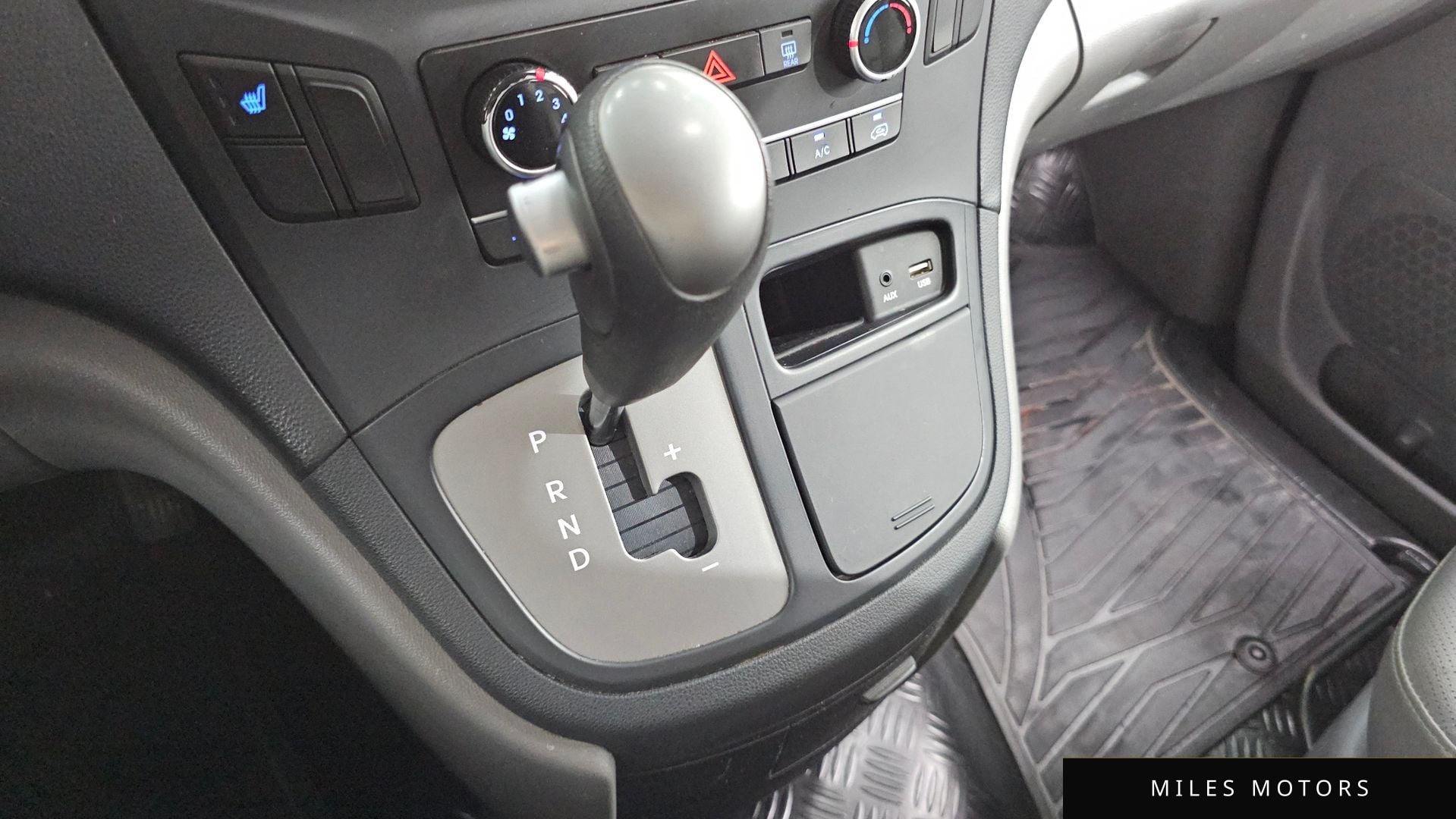Hyundai Starex 2018 — миниатюра 12