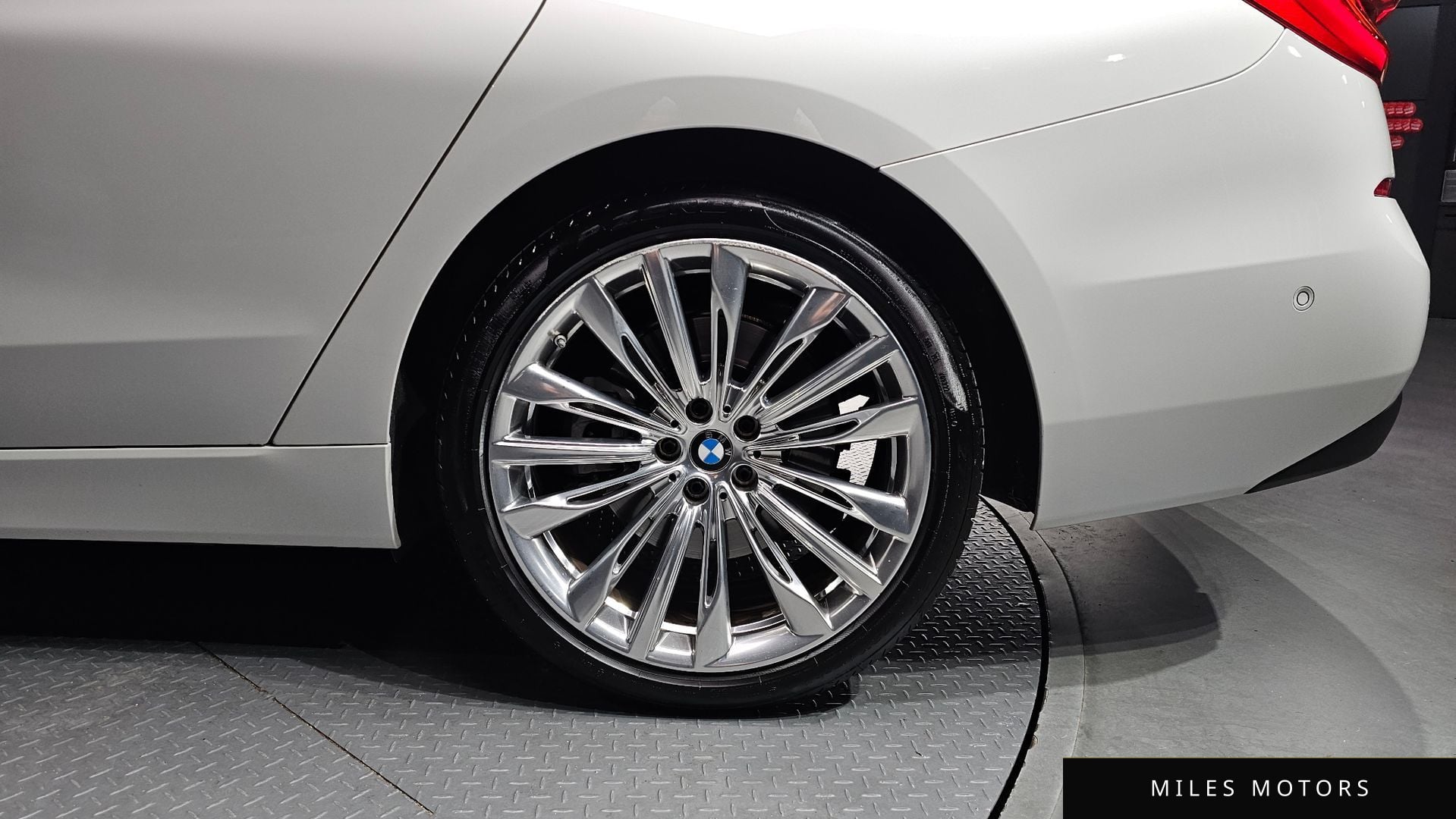 BMW 6 Series GT (G32) 2020 — миниатюра 7