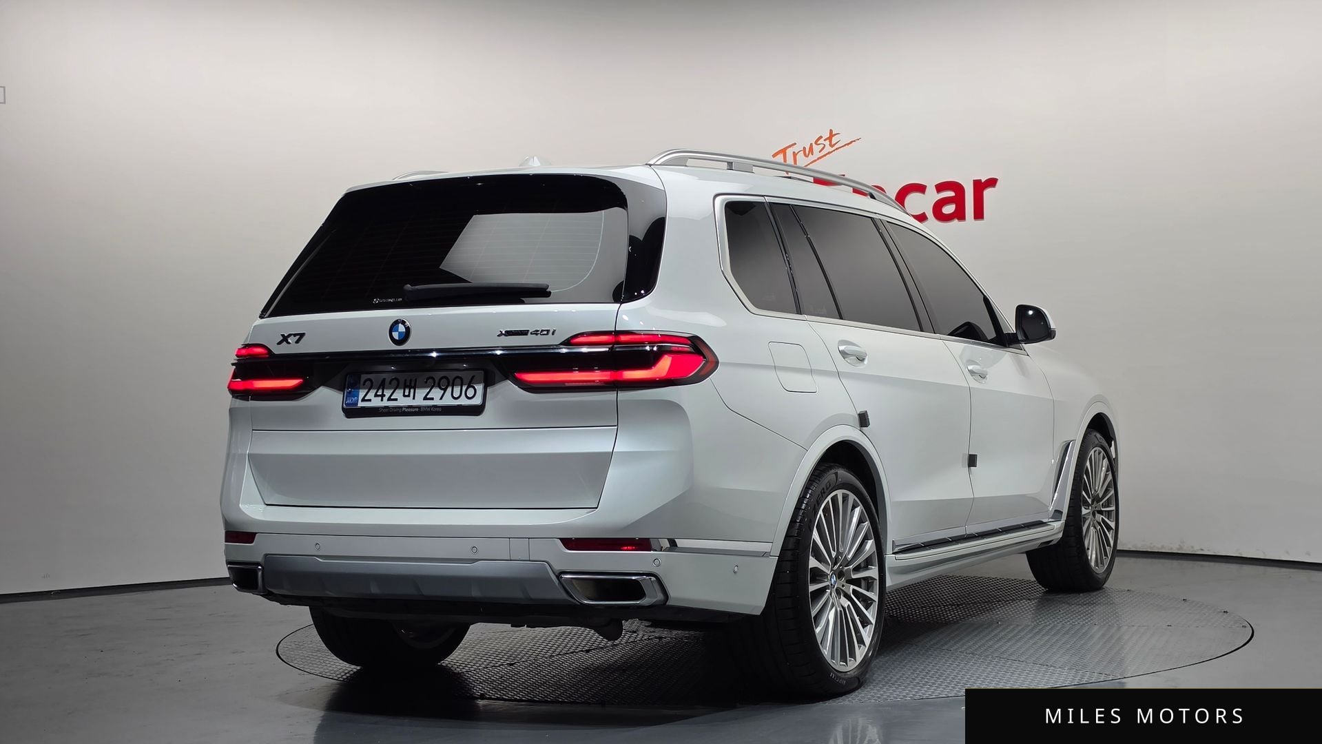 BMW X7 (G07) 2024 — миниатюра 2