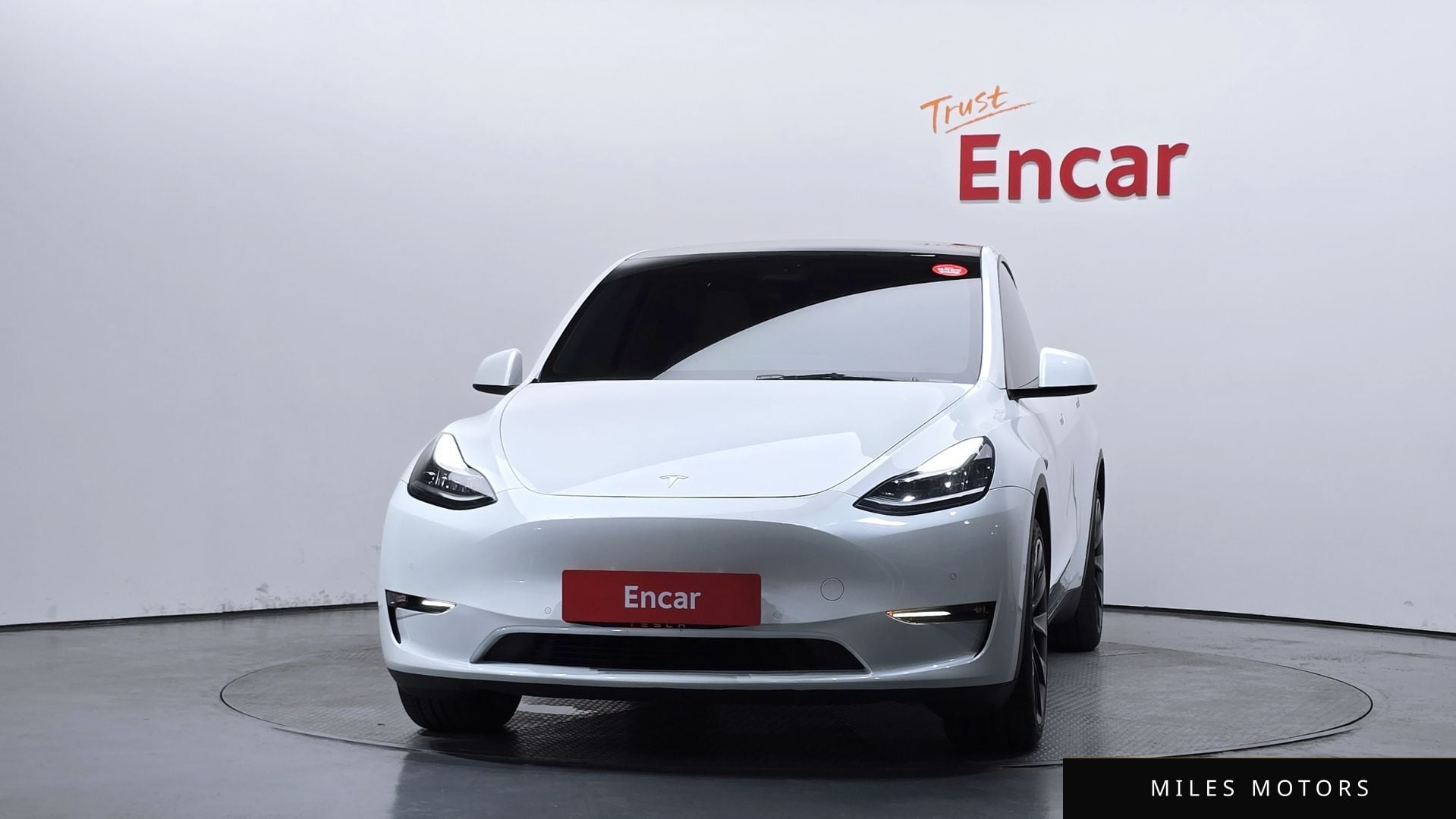 Tesla Model Y 2021 — миниатюра 3