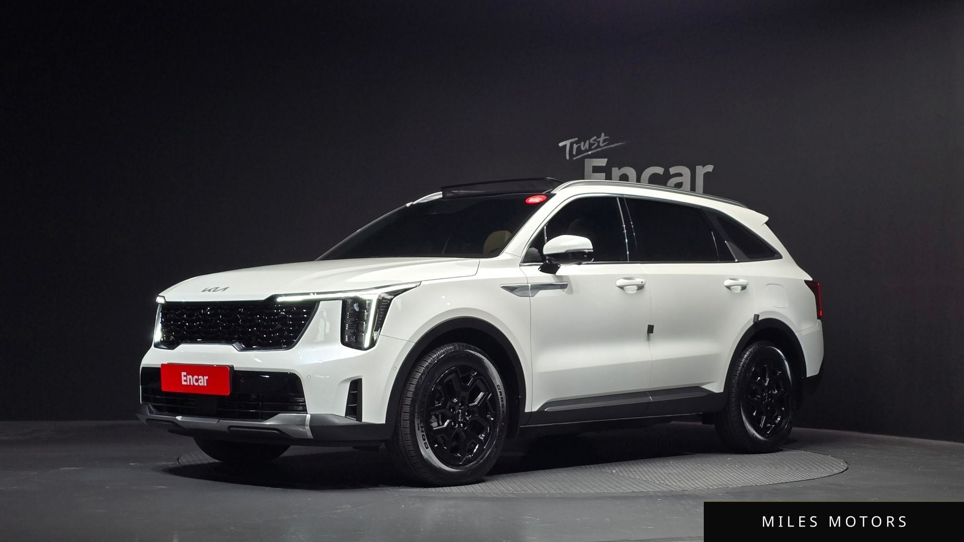 Kia Sorento 2024 — фото 1 из 12