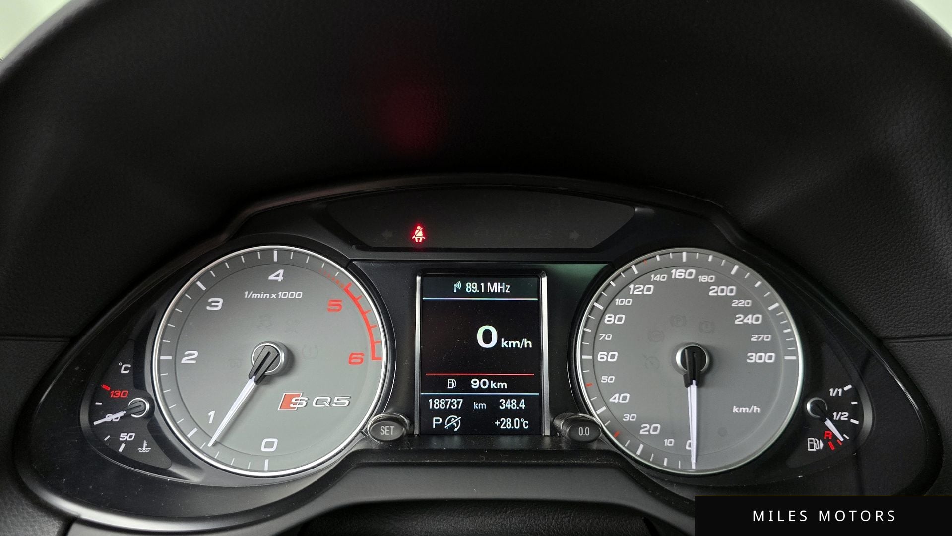 Audi SQ5 2015 — миниатюра 8