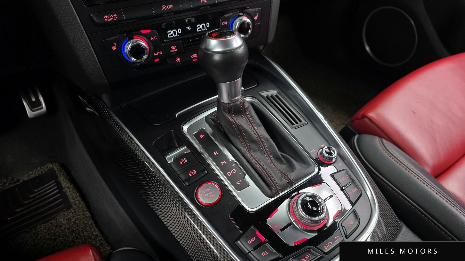 Audi SQ5 2015 — миниатюра 9