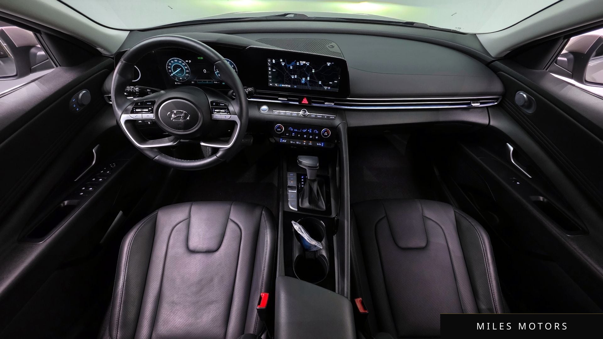 Hyundai AVANTE 2023 — миниатюра 10