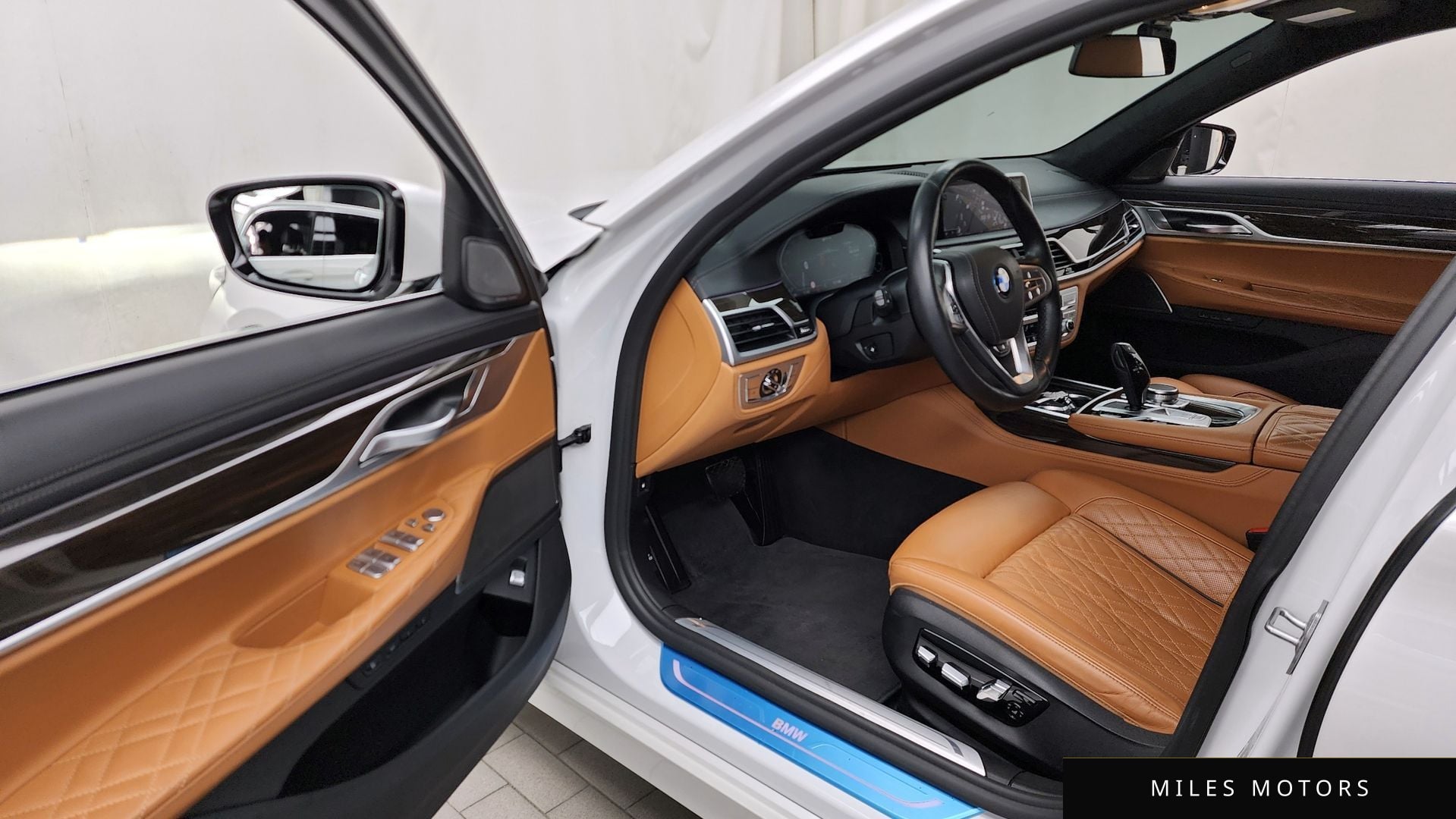 BMW 7 Series (G11) 2022 — миниатюра 12