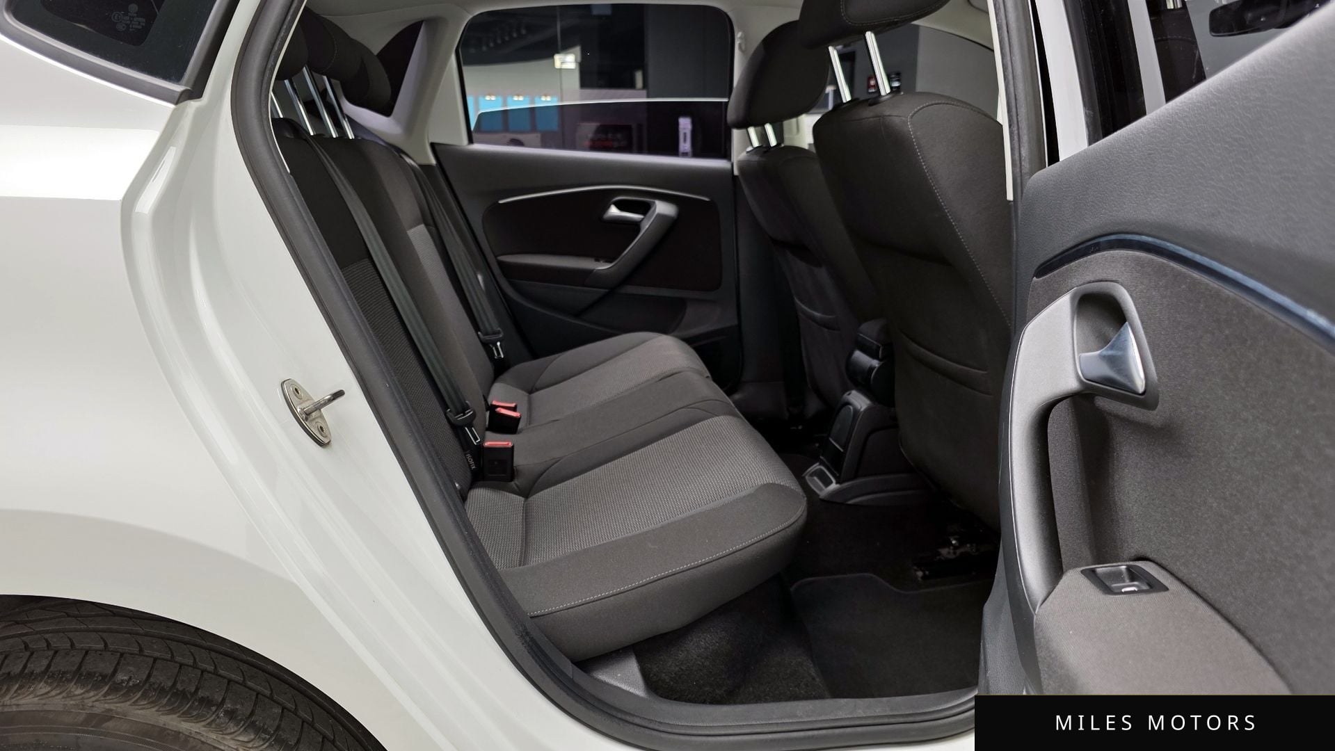 Volkswagen Polo 2015 — миниатюра 11