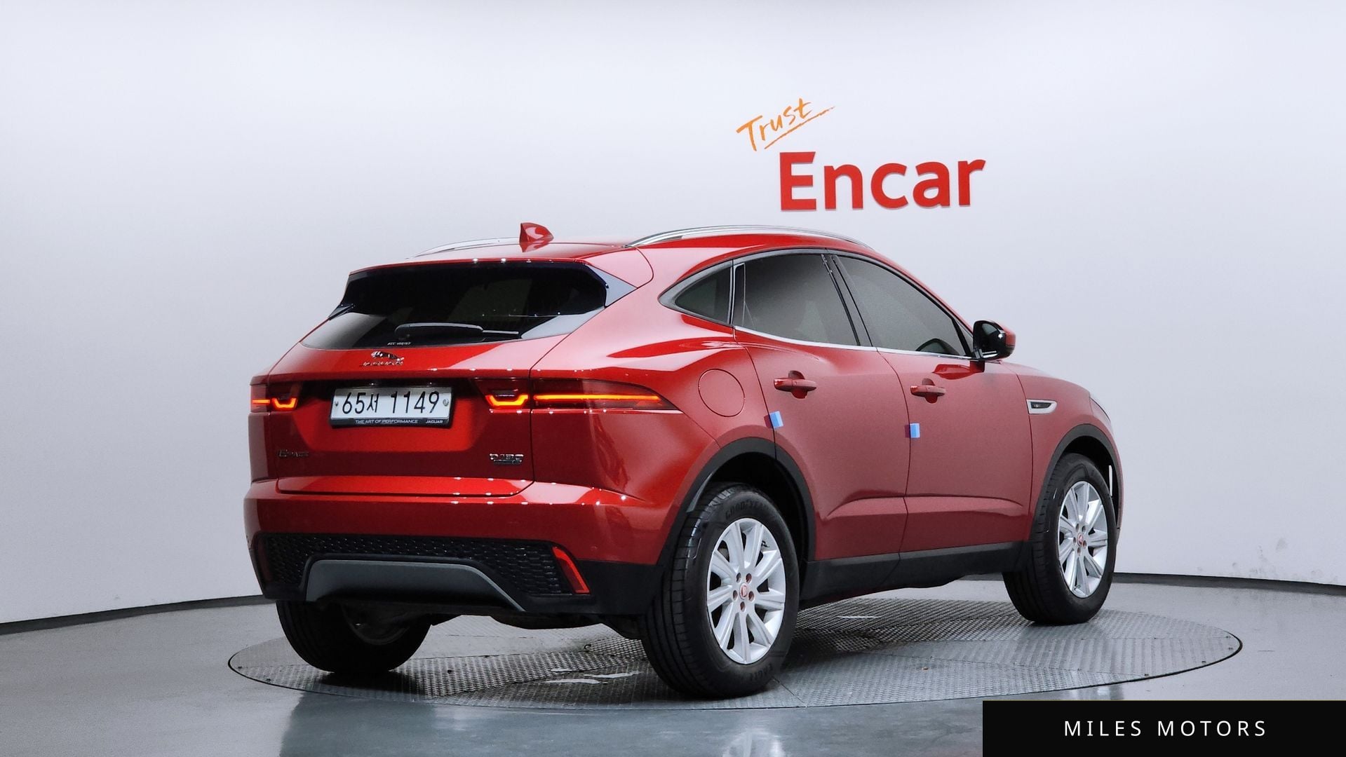 Jaguar E-PACE 2019 — миниатюра 2