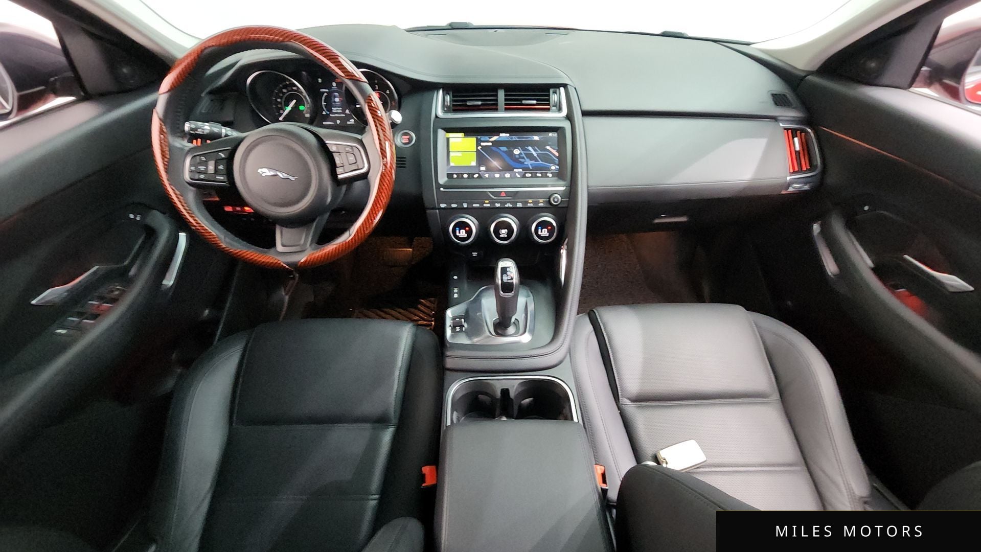 Jaguar E-PACE 2019 — миниатюра 10