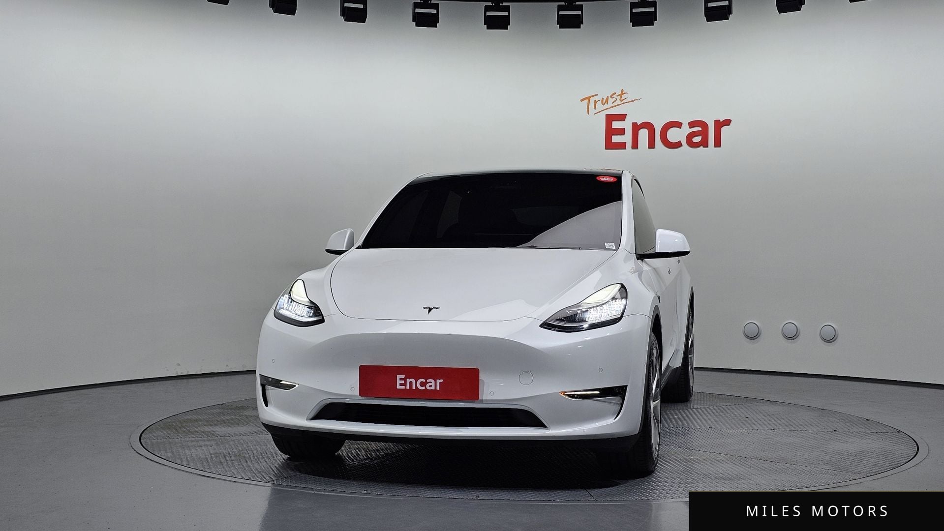 Tesla Model Y 2021 — миниатюра 3