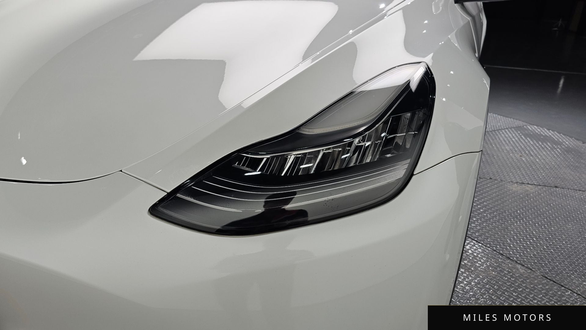 Tesla Model Y 2021 — миниатюра 8