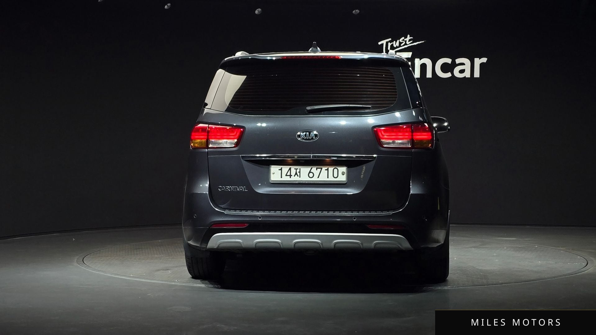 Kia Canival 2015 — миниатюра 4