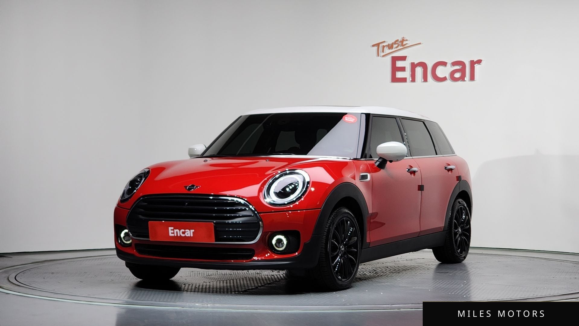 MINI Clubman 2023 — фото 1 из 12